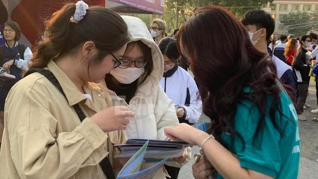 Bao nhiêu trường lấy kết quả thi đánh giá năng lực của ĐHQG Hà Nội để xét tuyển?