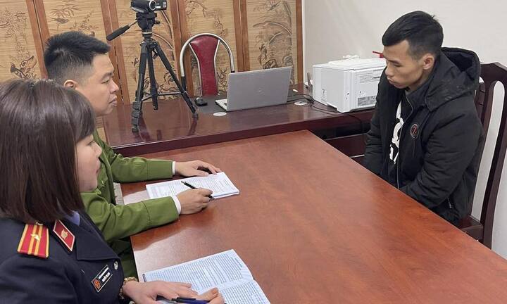 Bắt giam kẻ đột nhập cửa hàng Điện Máy Xanh ngày mùng 1 Tết, trộm 19 điện thoại