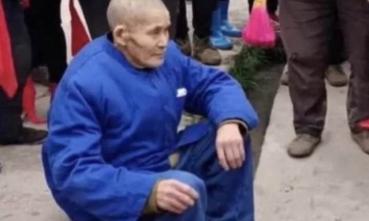 Người đàn ông Trung Quốc 'sống dậy' sau 11 năm được cho đã chết 