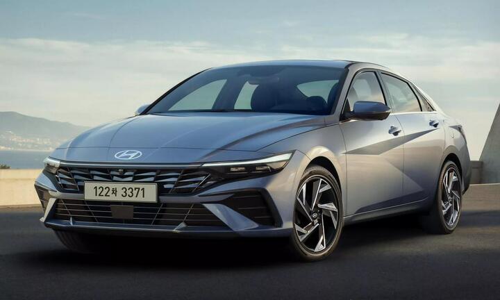Hyundai Elantra 2024 lộ diện tại Hàn Quốc với thiết kế lạ lẫm