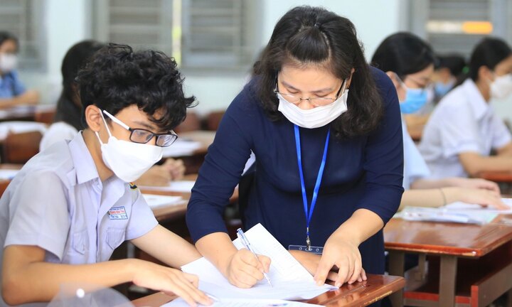 Có nên bỏ kỳ thi tuyển sinh vào lớp 10?