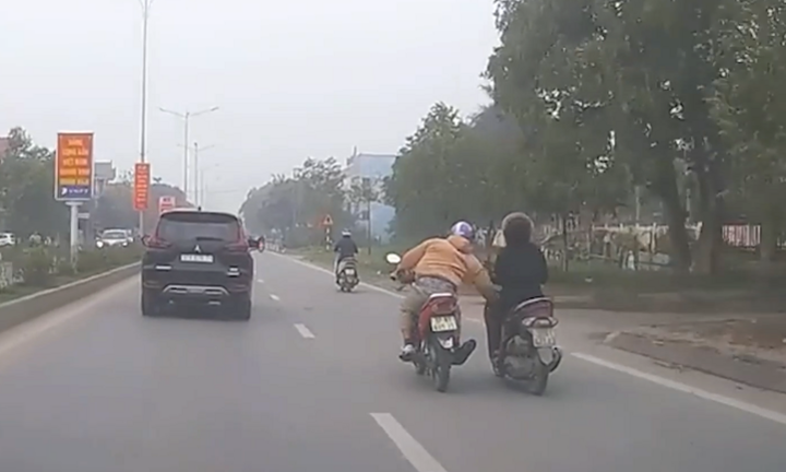 Bắt nam thanh niên chuyên cướp giật điện thoại của phụ nữ