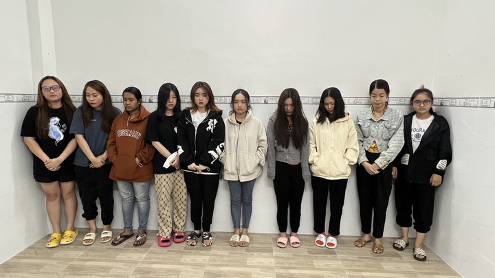 Bắt nhóm phụ nữ ở Cần Thơ chuyên đòi nợ thuê qua app trên mạng xã hội