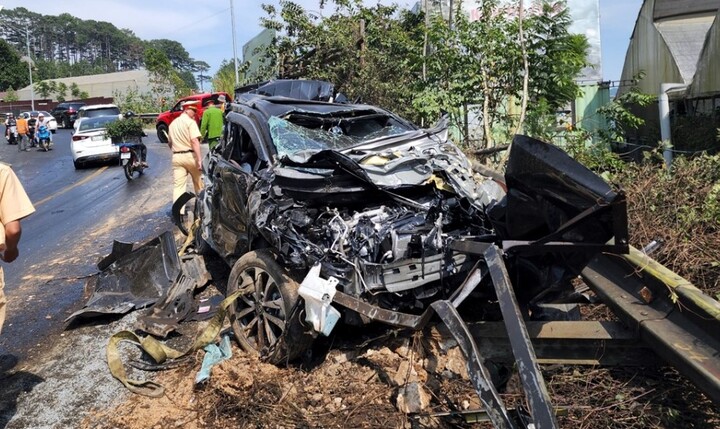 Xe tải gây tai nạn liên hoàn trên đèo Mimosa Đà Lạt