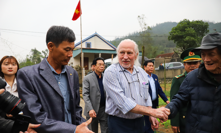 Xúc động lễ tiếp nhận kỷ vật chiến tranh sau hơn nửa thế kỷ thất lạc