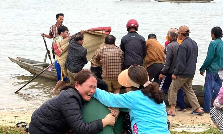 Cặp vợ chồng đi chài lưới mất tích trên sông: Tìm thấy thi thể người vợ