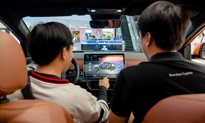 Xe điện tích hợp nhiều công nghệ là xu hướng của năm 2023