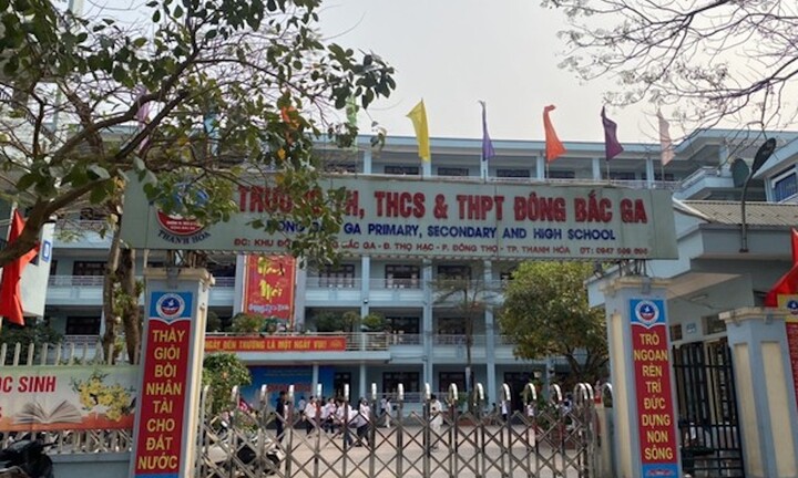 Thanh Hóa: Xuất hiện clip thầy giáo tát vào đầu nhiều học sinh