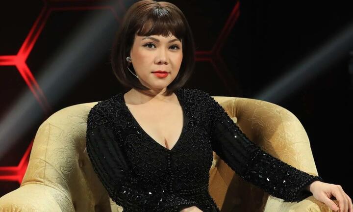 Bị nói 'livestream nhưng không viếng NSƯT Vũ Linh', Việt Hương lên tiếng