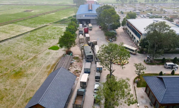 Ô tô từ Hà Nội dồn về, các trung tâm đăng kiểm ở Bắc Ninh quá tải