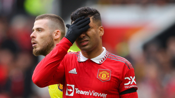 Casemiro bị tăng nặng án phạt, treo giò 4 trận