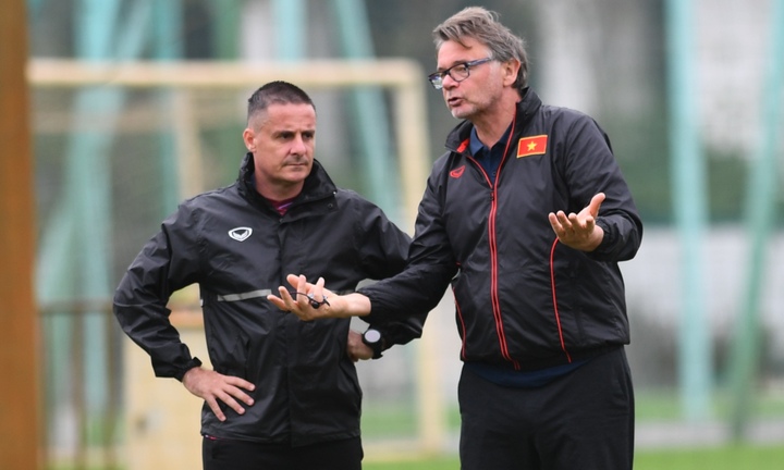 U23 Việt Nam thắng trận, HLV Troussier chưa hài lòng