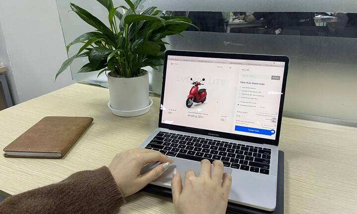 Mua trả góp xe máy điện VinFast chỉ mất 15 phút