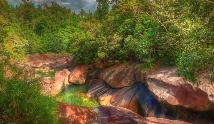 Bí ẩn về lời nguyền hồ bơi của quỷ Babinda Boulders 