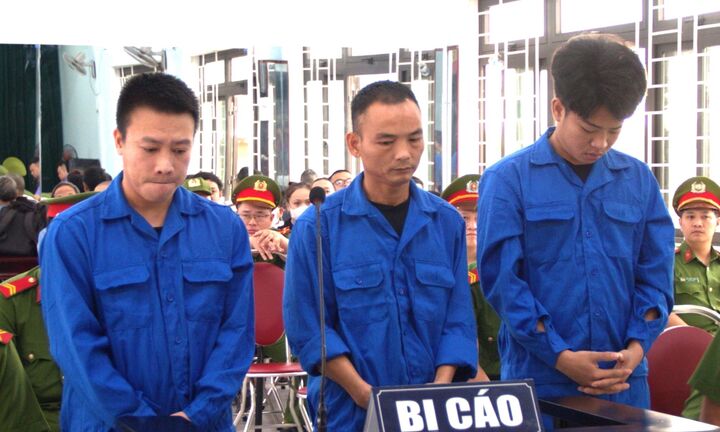 Nhóm đàn ông đánh dã man 2 nữ nhân viên gác chắn tàu hỏa lĩnh 99 tháng tù
