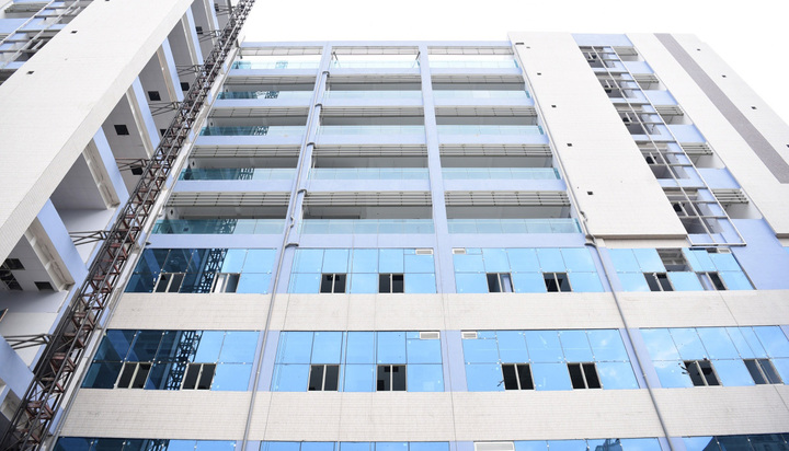 Hàng loạt bệnh viện ở Hà Nội xây xong đứng trước nguy cơ thiếu thiết bị y tế