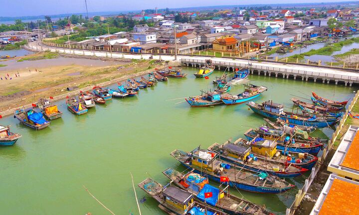  Chi trăm tỷ để nâng cấp, các cảng cá lớn ở Huế và Quảng Trị hoạt động ra sao? 