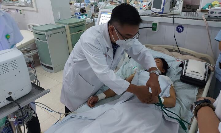Bộ Y tế: Tập trung nguồn lực cứu bệnh nhân ngộ độc sau ăn cá chép muối ủ chua
