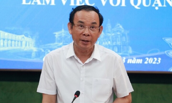 Bí thư TP.HCM: Phải tháo gỡ vướng mắc về xây nhà vệ sinh công cộng