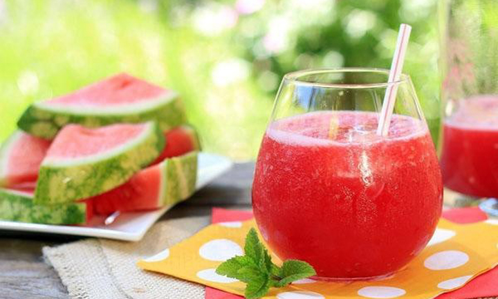 Những ai không nên ăn dưa hấu?