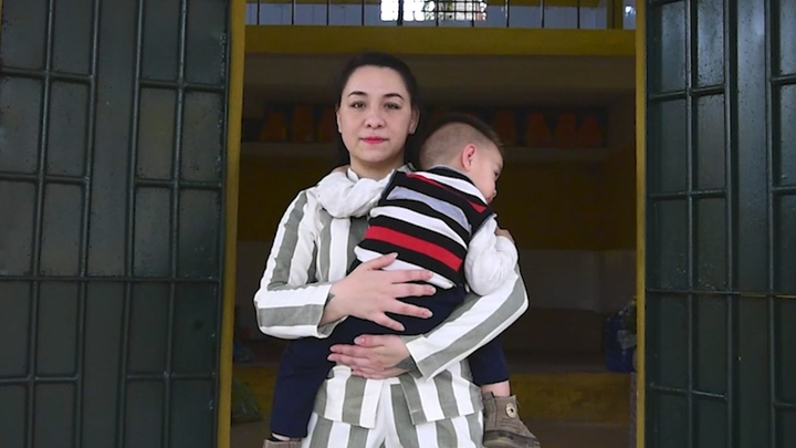 Chuyện về nữ phạm nhân nước ngoài đưa theo con trai nhỏ thụ án