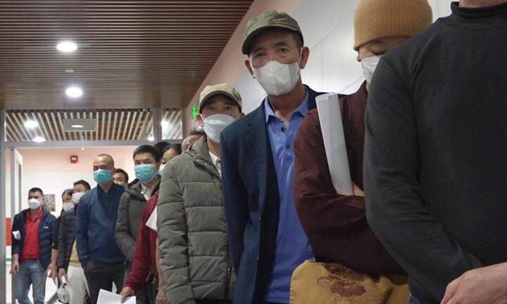 'Bệnh viện không để bệnh nhân tự mua kim tiêm, dây truyền'