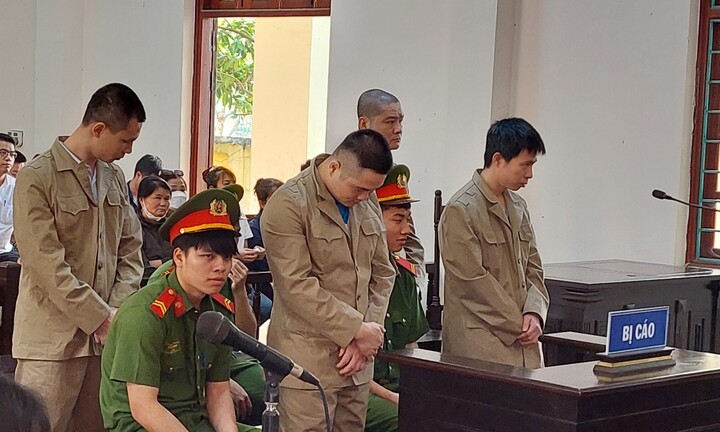 Vĩnh Phúc: Phạt tù nhóm cưỡng đoạt tiền của CSGT