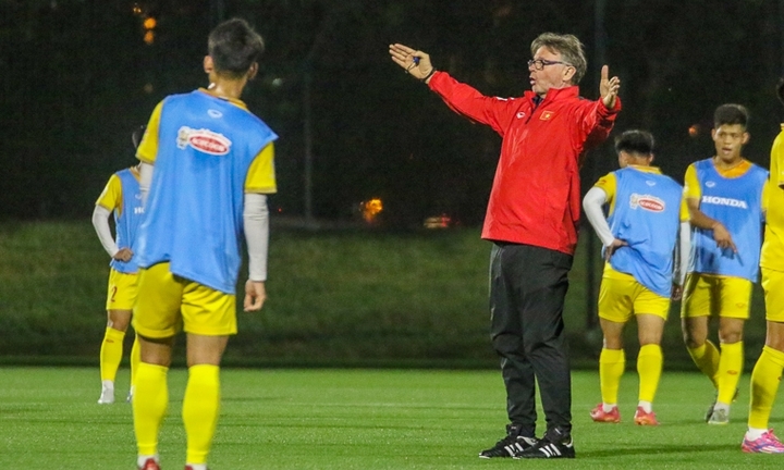 U23 Việt Nam đấu U23 Iraq: HLV Troussier nêu yêu cầu quan trọng với học trò