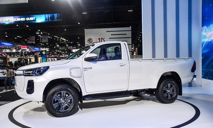 Xem trước thiết kế bản chạy điện của Toyota Hilux