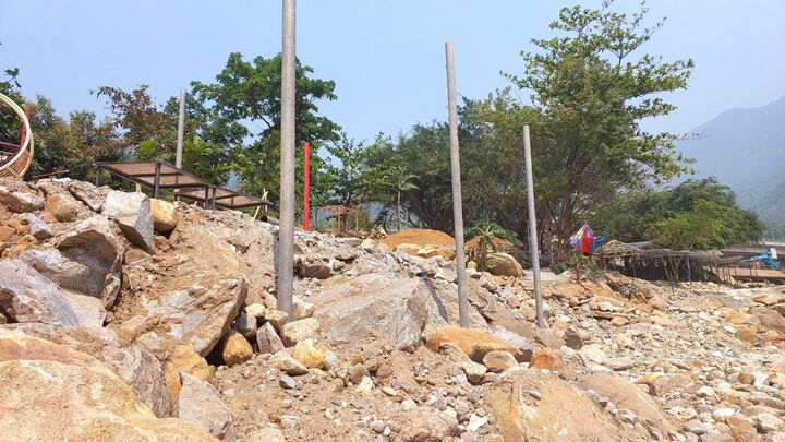 Đua nhau xây đập chặn dòng băm nát suối Lương để làm du lịch sinh thái 