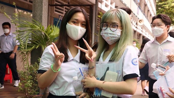 Có quy định nào cấm học sinh không được nhuộm tóc không?