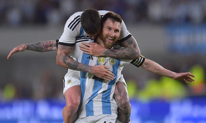 Đội hình Argentina vô địch World Cup: Messi 'dưỡng già', đồng đội thăng tiến