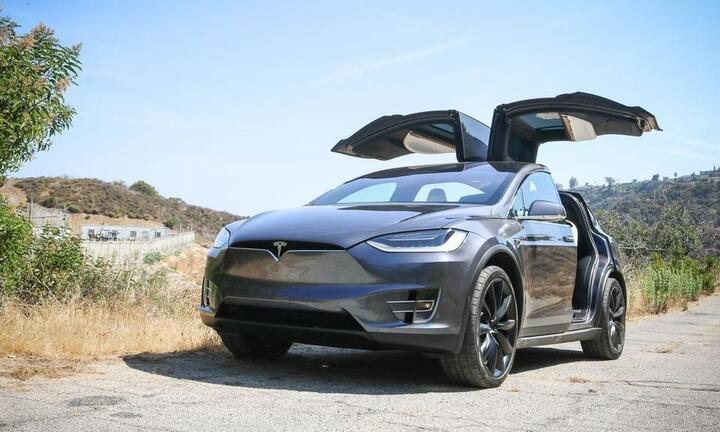 Tesla đã đủ tầm sánh ngang Mercedes-Benz, BMW?