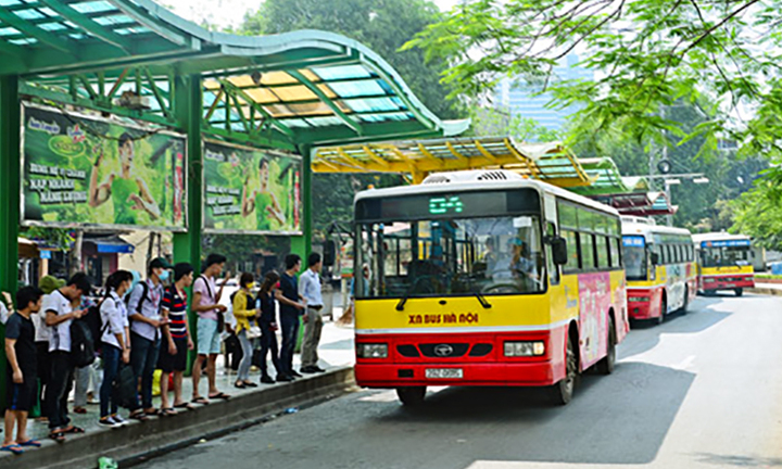 Lắp thêm camera xe buýt sau vụ nữ khách bị kẻ biến thái quấy rối