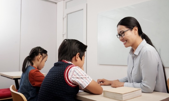 Bố mẹ lo con không sõi tiếng Việt: Rối loạn ngôn ngữ vì học ngoại ngữ quá sớm