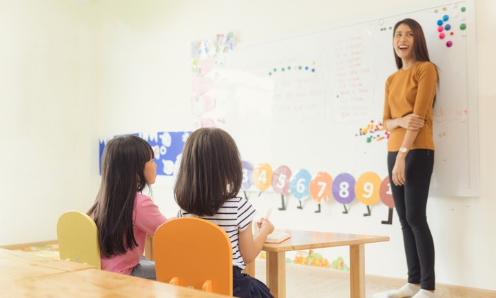 Trẻ không sõi tiếng Việt sẽ 'ảnh hưởng tới tận gốc rễ văn hóa dân tộc'