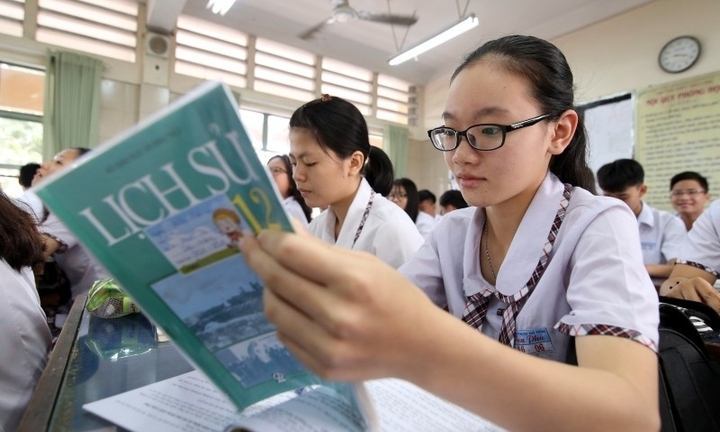 Lịch sử thành môn bắt buộc thi tốt nghiệp THPT 2025: Bộ GD&ĐT lý giải 