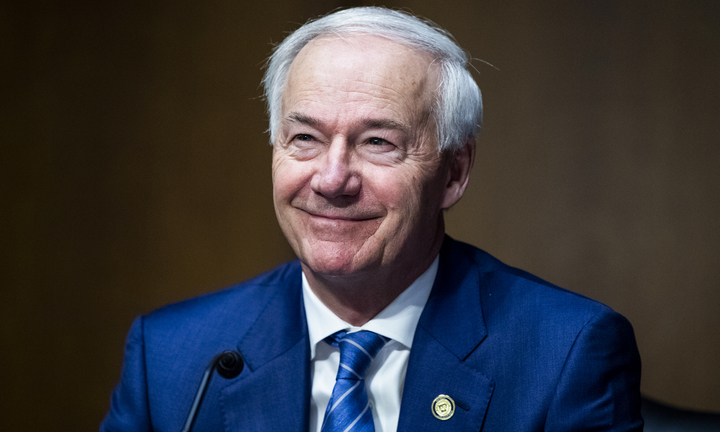 Cựu Thống đốc bang Arkansas tuyên bố tranh cử Tổng thống Mỹ 