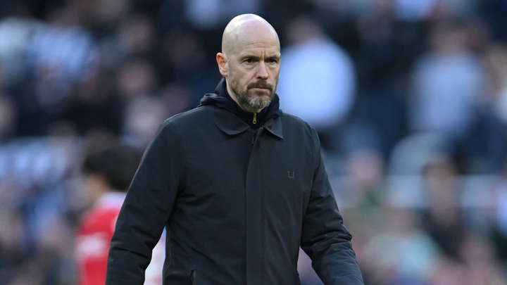 Man Utd thua bạc nhược Newcastle, HLV Erik ten Hag bất ngờ