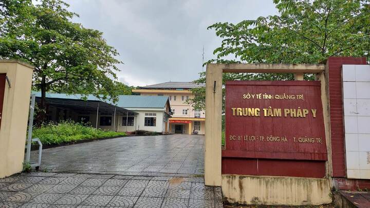 Hơn 20 ngày giám đốc bị bắt, Trung tâm Pháp y Quảng Trị chưa có người phụ trách