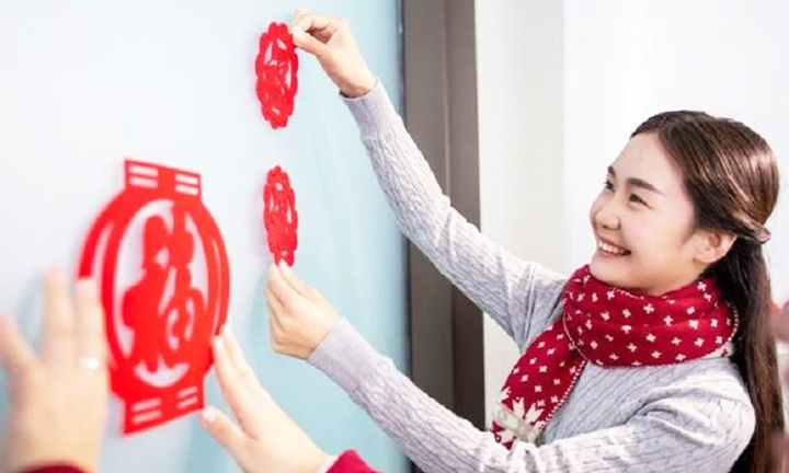 Treo gì trước cửa nhà để giữ bình yên? 