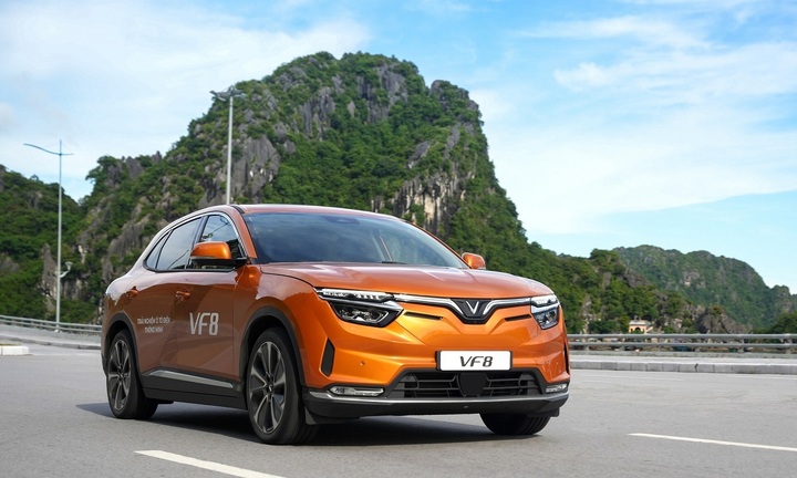 VinFast hoàn 120% tiền cọc cho khách hàng không còn nhu cầu mua xe điện