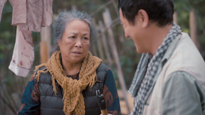 Khán giả tranh cãi vì tạo hình nhân vật quá khắc khổ, NSƯT Thanh Quý nói gì?