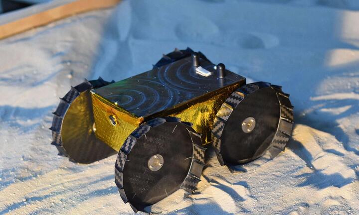 Sinh viên sẽ đưa xe tự hành lên Mặt Trăng trước NASA