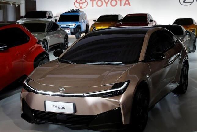 Toyota sẽ ra mắt 10 mẫu xe điện vào năm 2026