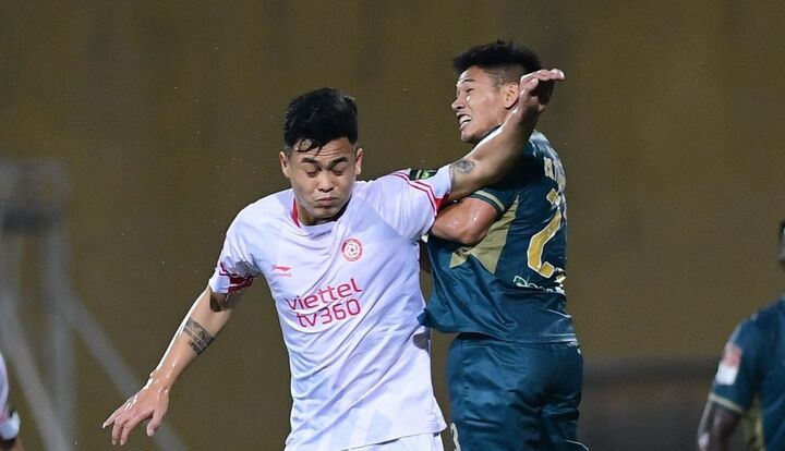 Trung vệ Đức Chiến nhận án kỷ luật vì đá vào cầu thủ HAGL
