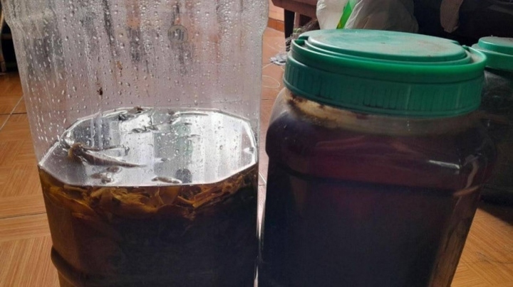 Hai anh em tử vong sau khi uống rượu thuốc tự ngâm