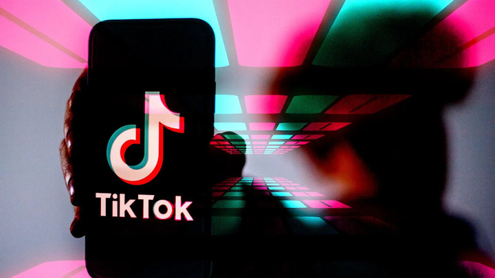 Thuật toán TikTok đưa người dùng tới vô thức lướt video đến khi kiệt sức