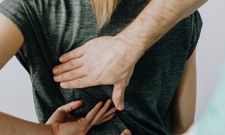 Đau lưng bên trái có nguy hiểm không?