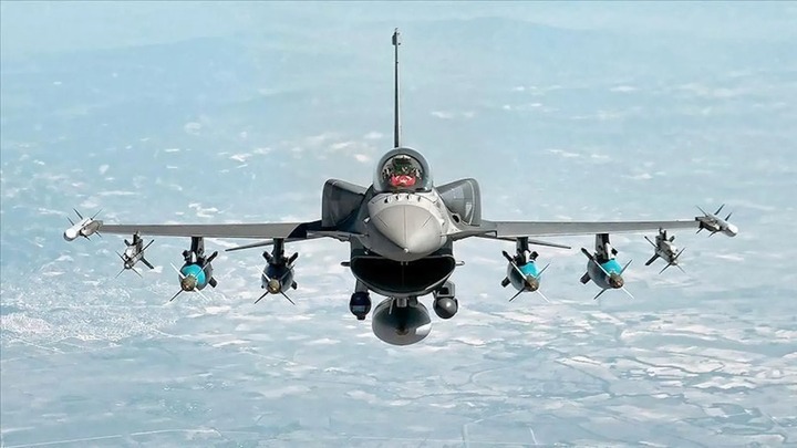 Không cần công nghệ Mỹ, Thổ Nhĩ Kỳ tự phát triển tên lửa cho F-16